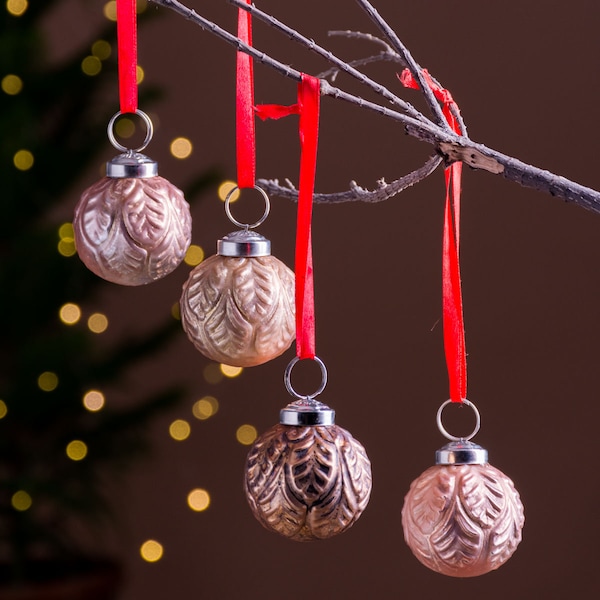 Glass Baubles Set of 4 Engraved with a Leave Pattern and Red Ribbon / Xmas Tree Decor Silver Finish 'Nalika'