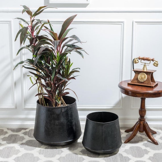 Indoor Plant Pots & Decorative Indoor Planters