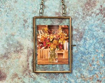 Photo Frames with Antique Brass Finish Hanging Portrait or Landscape with Metal Frame and Chain Vintage Style / Gift for New Home