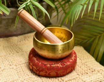 Hammered Singing Bowls for Meditation and Healing Handcrafted in India with Golden Finish, Tibetan mediation bowls, 4 inch