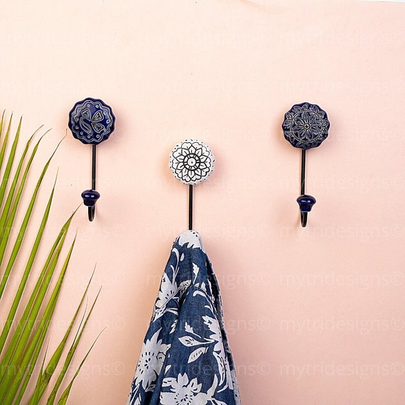 Large Ceramic Hooks / Set of 3 Decorative Hooks for Hallway / Wall-mounted Coat  Hangers / Towel Holders / Coat Hooks Flower Shape 