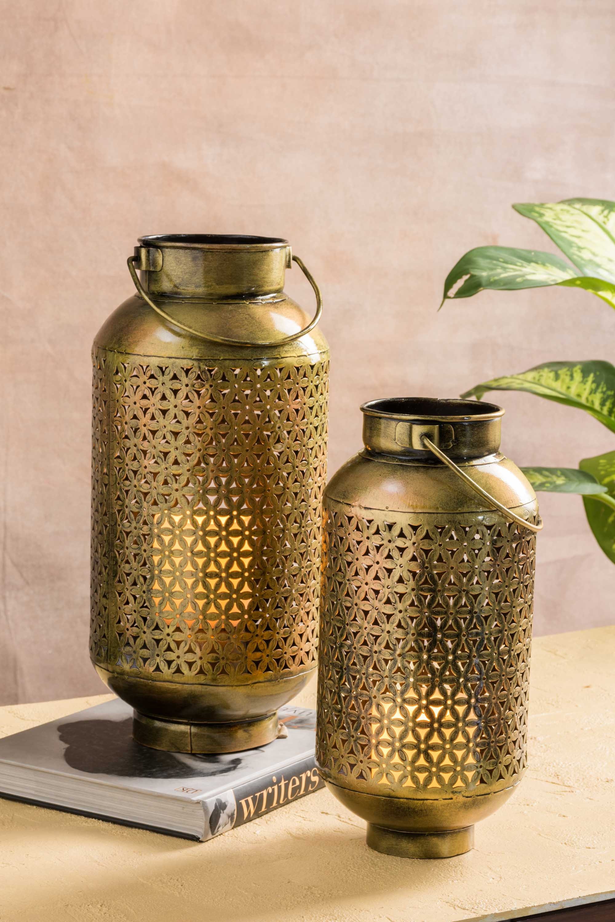 lanterne suspendue en métal finition dorée/pot suspendu "balti décoratif avec motif oriental vase pour fleurs séchées