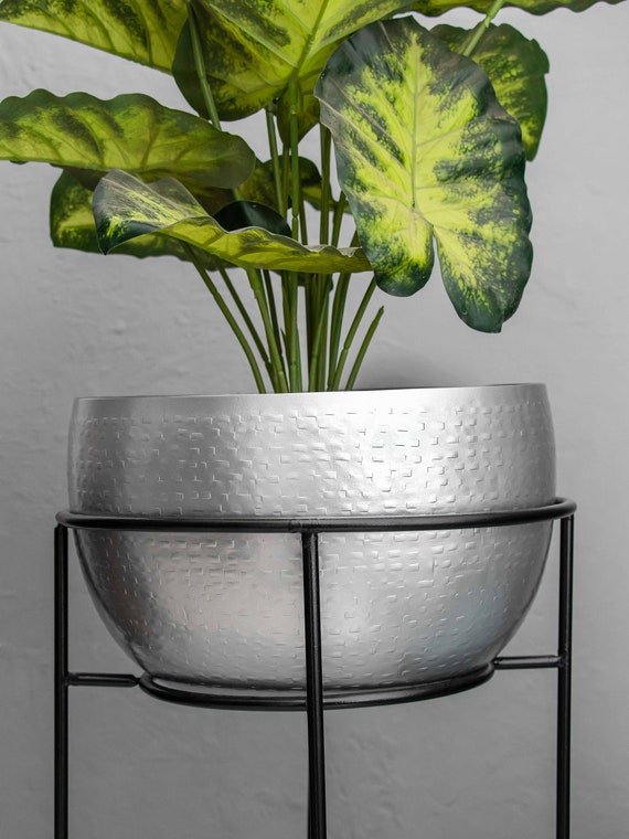 Silver cheap plant table