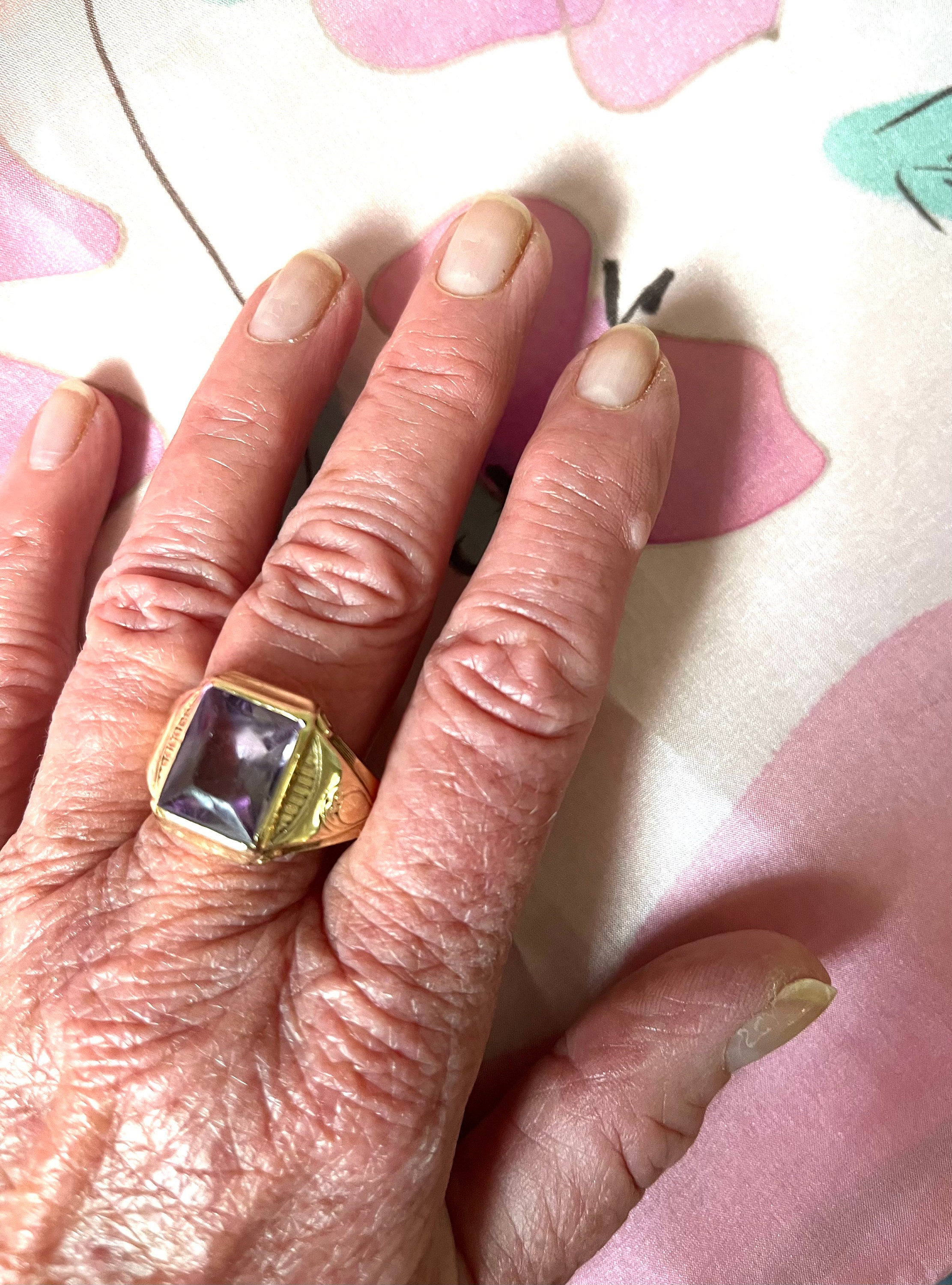 Vintage Mens Amethyst Ring ~ 14K Yellow Gold Art Deco 1930's Vintage Mens Amethyst Ring ~ 14K Yellow Gold Art Deco 1930's