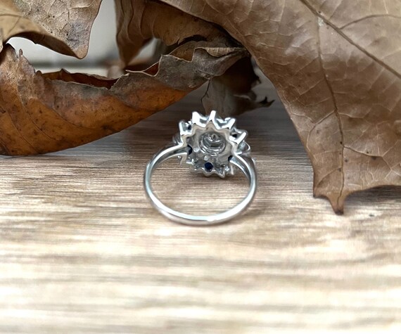 Estate Diamond & Blue Sapphire Cluster Ring ~ 14k… - image 4