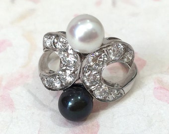 Vintage 18K White Gold Pearl Diamond Ring: Filigree Statement Ring