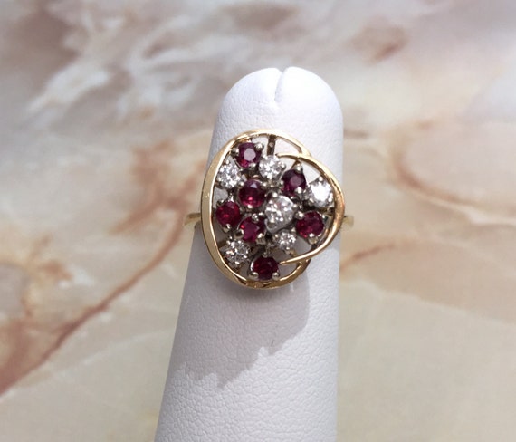 Vintage Ruby and Diamond 14K Gold Cluster Ring - … - image 3