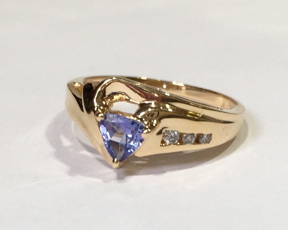 small gold ring design