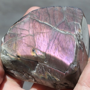 Premium PURPLE LABRADORITE ROCK * Tumble Polished Stone Rough Chunk Standing Display * Strong Color Flash on 3 Sides *