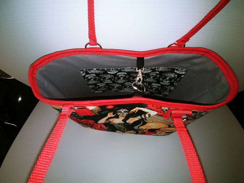 Zombie tote