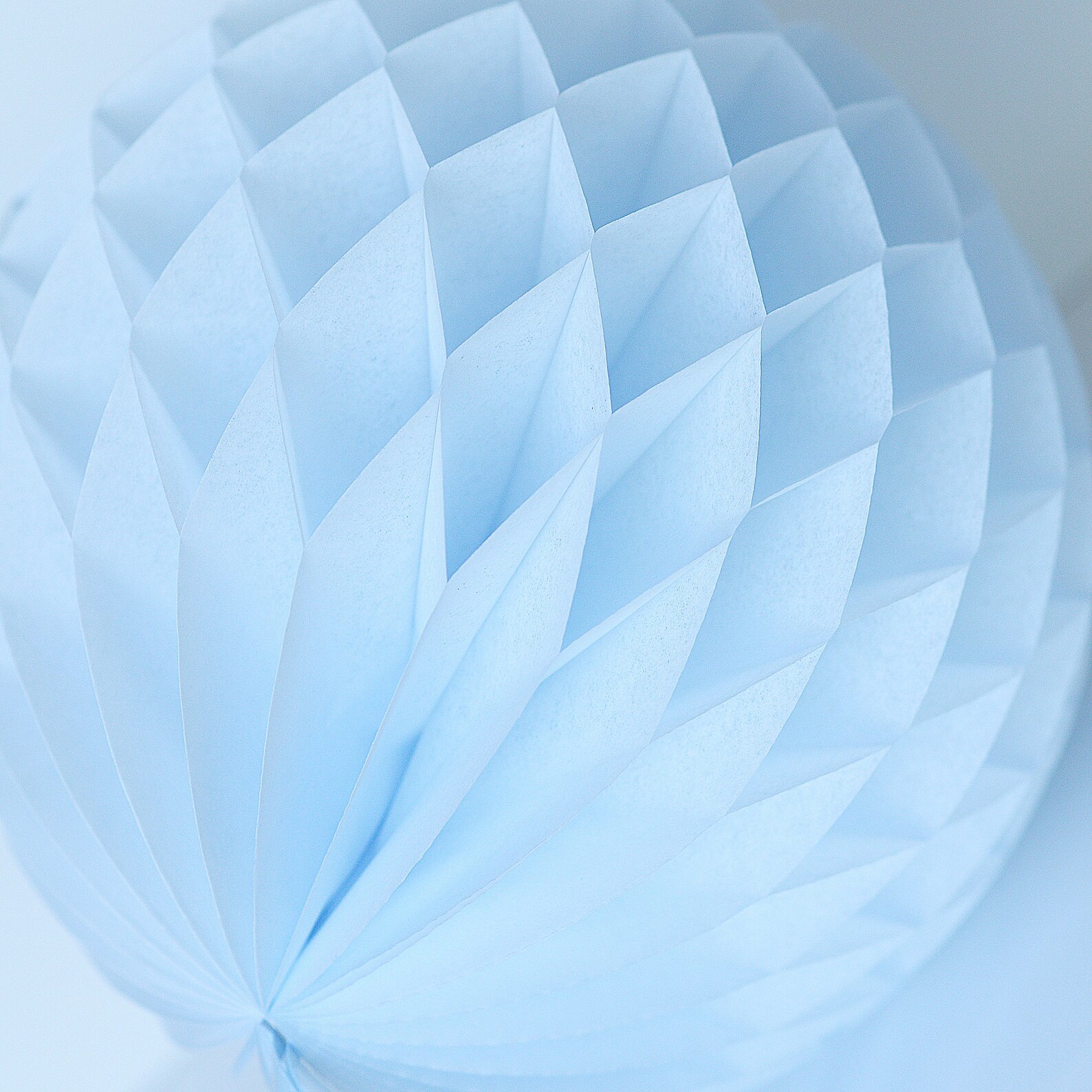 Paliest Breeze Blue / Paliest Blue Tissue Paper Honeycomb Ball - Hanging ...