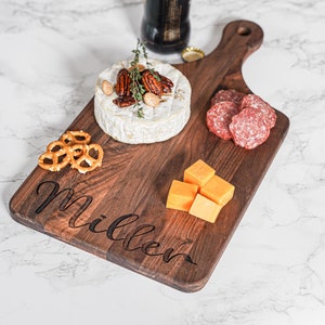 Personalized Charcuterie Board, Cheese Board, Wood Serving Tray with Handle, Custom Engraved Cutting Board, Personalized Couple Gift, Paddle