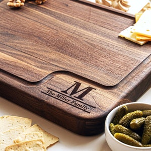 Personalized Cutting Board, Engraved Gift, Closing Gift, Kitchen Cutting Board, Housewarming Gift, Personalized Cutting Board
