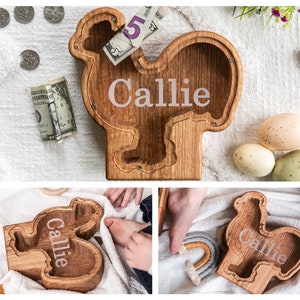 Wooden Chicken Shaped Piggy Banks with Personalized Engraving on the Clear Front With White Background.
USA Red Oak Wood, This wood Gives The Bank A Natural Red/ Brown Look