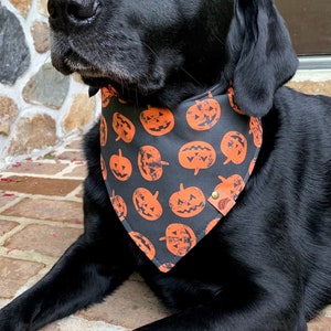 Halloween Dog bandana halloween scarf halloween dog gift pumpkin dog bandana dog costume  black and orange dog bandana jack o lantern