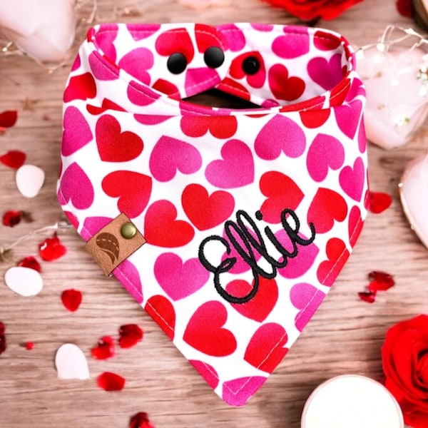 Aquarell Herzen Hundehalstuch: Valentinstag Baumwollschal