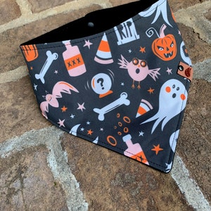 Halloween Dog bandana halloween scarf halloween dog gift pumpkin dog bandana dog costume  black and orange dog bandana candy corn bandana