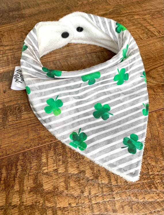 St patricks baby Bandana bib st patricks bib shamrock Bandana bib-Gender Neutral baby gift Bandana Bib-shamrock bandana bib shamrock bib