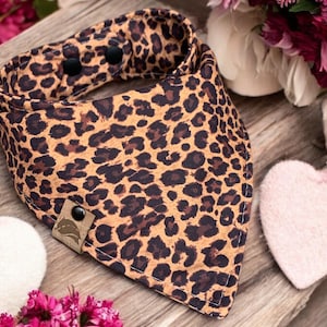 Hondenbandana dierenprint luipaardprint trendy hondenbandana hondensjaal Valentijn hondensjaal Pasen bandana kat bandana hond verjaardagscadeau