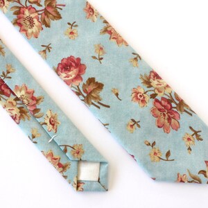 Light Blue Floral Skinny Tie - Men&#39;s Aqua Tie - Women&#39;s Floral Tie - Vintage Fabric Tie - Wedding Skinny Tie - Groomsmen Gifts