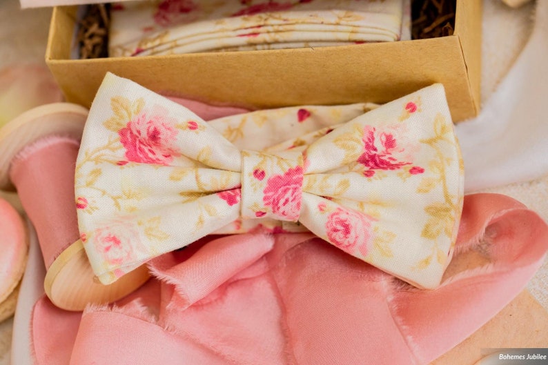 Matching Bow Tie & Pocket Square Gift Set Vintage Floral Bow Etsy