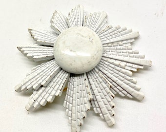 Unusual Vintage White Monet Flower Brooch