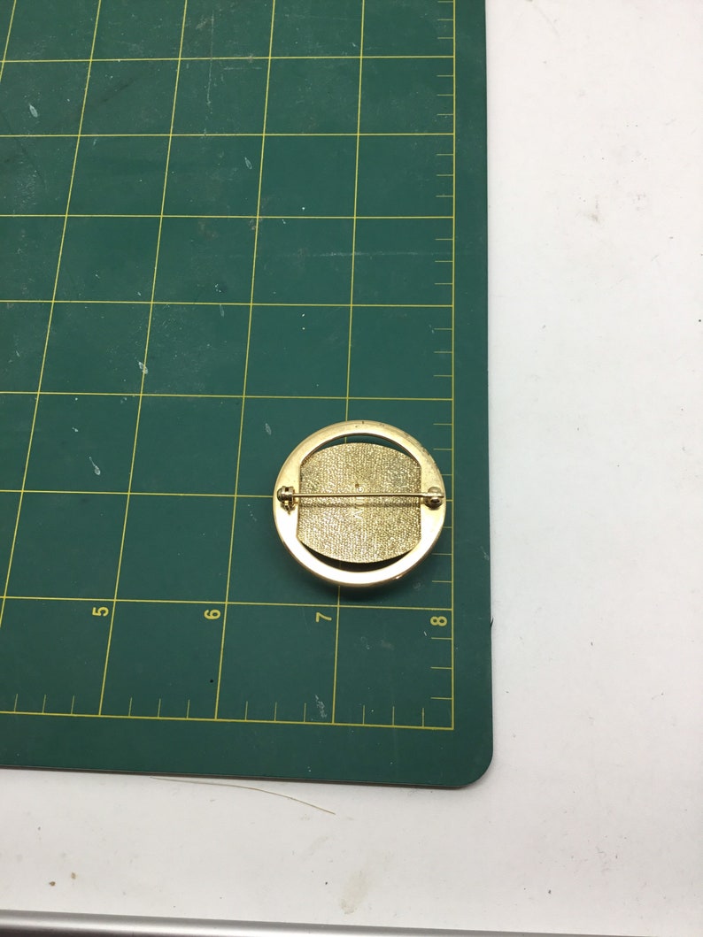 Vintage Avon White Cabochon Brooch