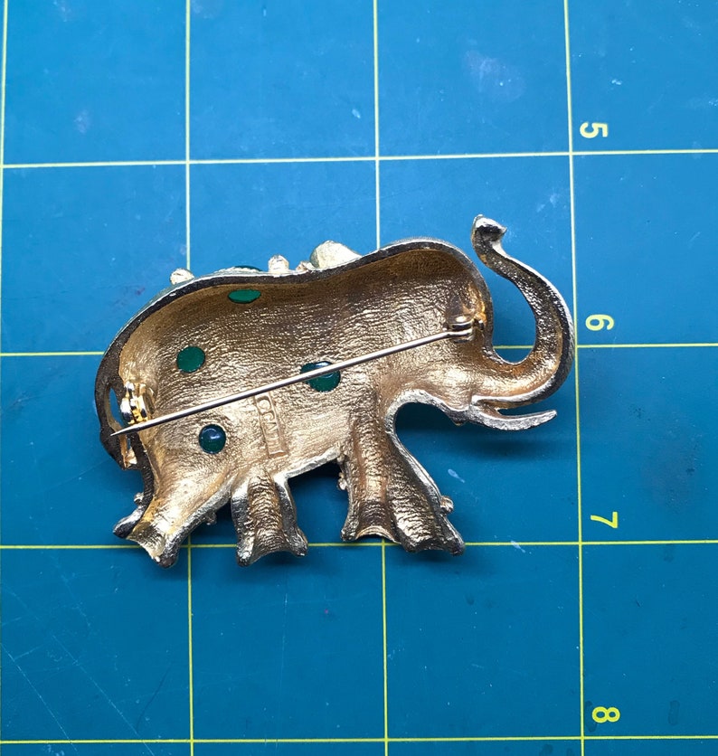 Vintage Capri olifant broche afbeelding 2