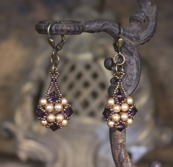 Beaded Violet and Gold Earrings, Handmade Beaded Earrings, Victorian style earrings, woven bead jewelry, beaded Earrings
