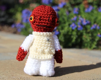 Star Wars Admiral Ackbar Amigurumi, hand crocheted