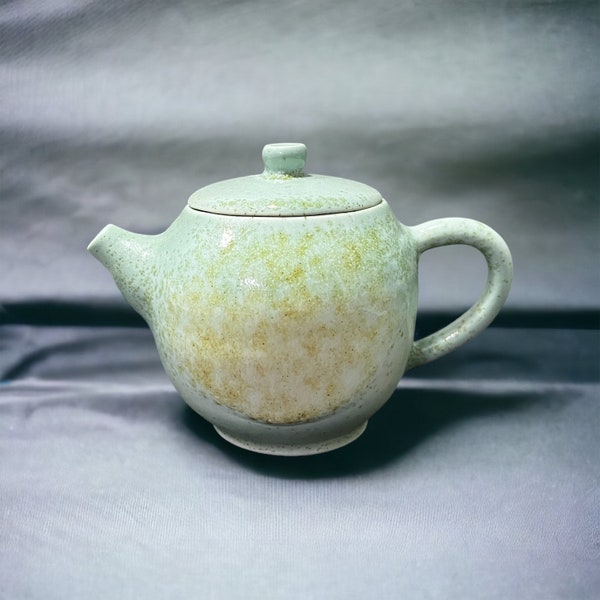 Sale - Speckle Green Small Handmade Chinese Teapot | 功夫茶壶，手作精品