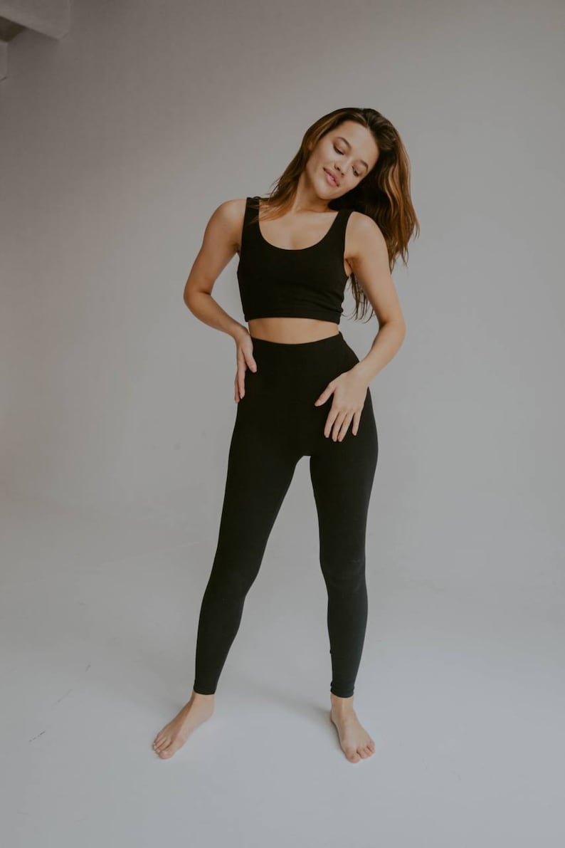 Ensemble de yoga et de fitness en coton, leggings et crop top, vêtements de sport en coton, ensemble de yoga en tissu naturel, vêtements de sport/tissu biologique image 2