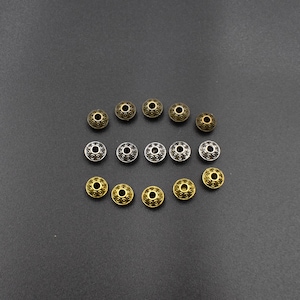 50 st 6x6x4 mm UFO-formade distanspärlor - 3 färger tillgängliga - p2533