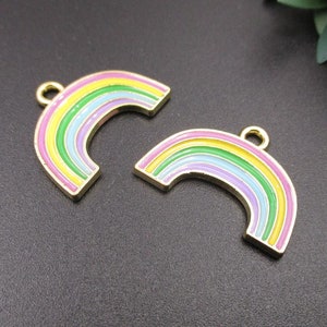 2 dijes de arcoíris esmaltados de 24 x 18 mm - p2408