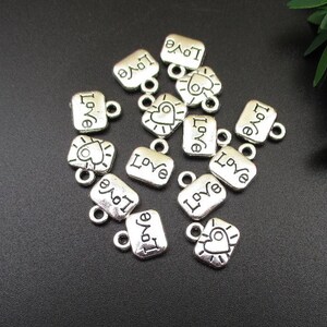 20Pcs 11×11mm Silver Heart Pendants with Love Letters - p1716