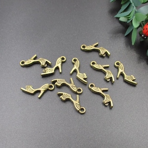 20Pcs 10*18mm Shoe Charms Antique Bronze Tone High Heel Shoe Charm - p1227