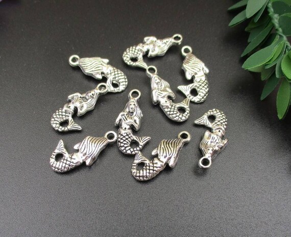 チャーム資材　10個 10個 20 x 12 mm シルバー マーメイド チャーム - p1540 - Etsy 日本