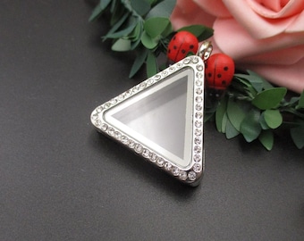 Triangle Floating Glass Locket With Diamond(Can Open)-p1432