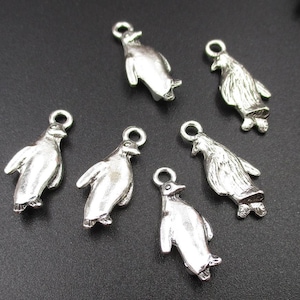 10Pcs 24x10mm Cute Penguin Charms 3D-p2443