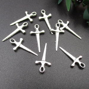 20PCS 20x10mm Little Silver Swords-p2067-B