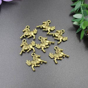 10 Stück 17 × 16 mm Bronze galoppierendes Pferd Charms 2 Seitig-p1580