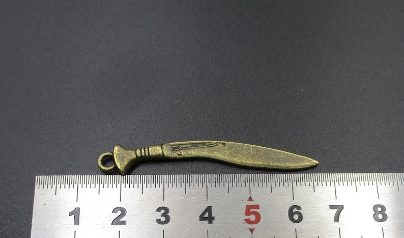 5PCS 53x7mm Curved Bronze Sword Charms-p2131-A