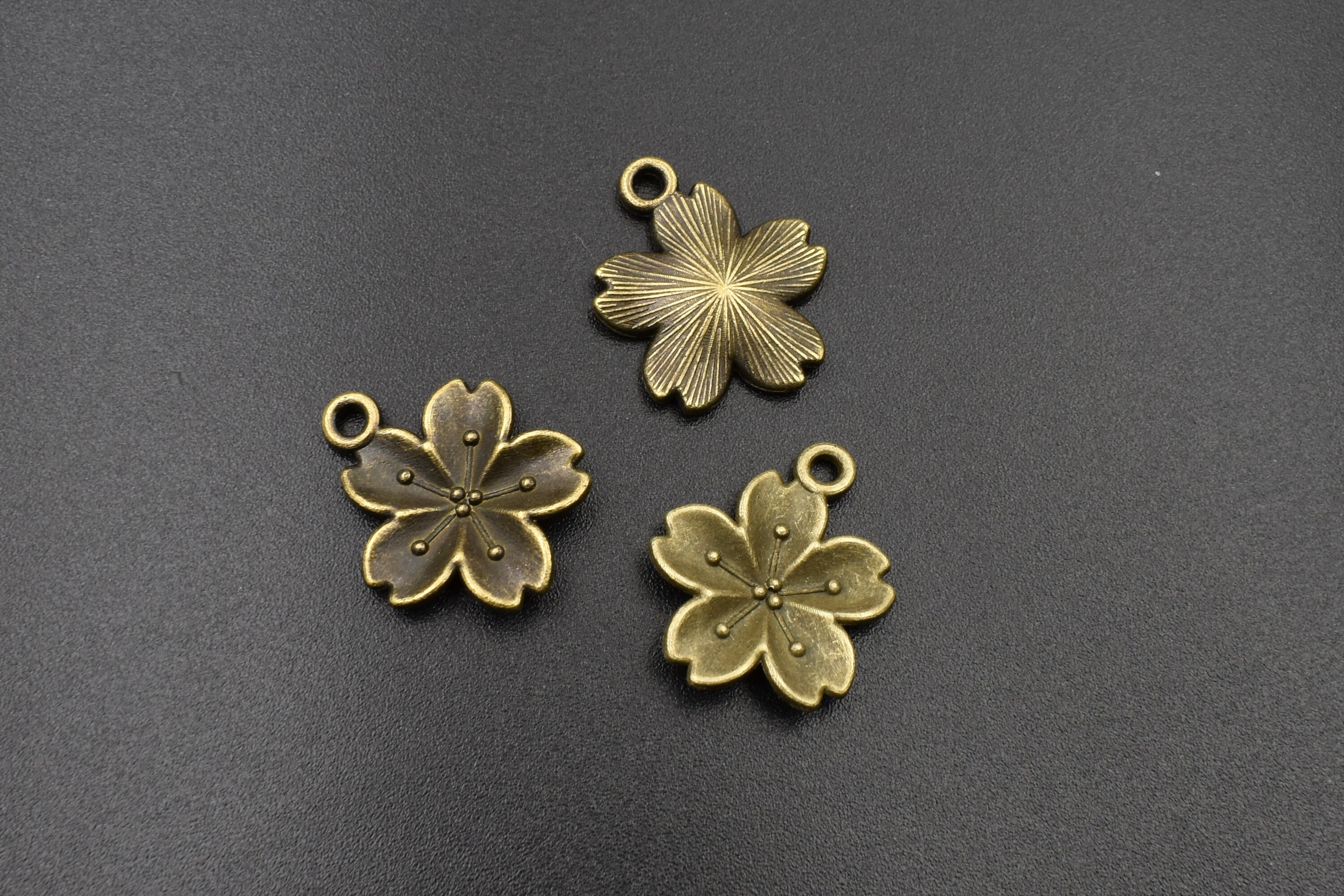 ★CARL YN★ Knit flower charm 3 colors J74341010 J74341010_all.jpg