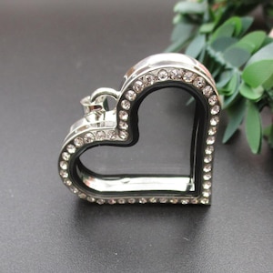 Heart Charm Floating Glass Locket With Diamond(Openable)-p1436