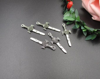 10個入り 34 x 12 mm シルバーソードチャーム-p2132