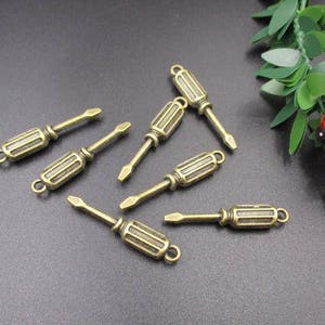 10Pcs 30x6mm Bronze Screwdriver Charms-p1864-A