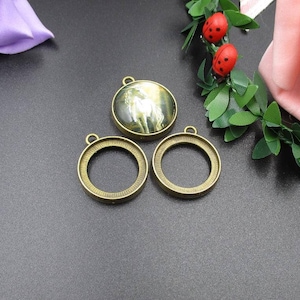 10 Stück 20 mm runde Cameo Cabochon Basis Anhänger, doppelseitige Bronze Blank Lünette Zubehör-b2231-A