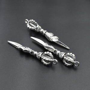 3 stuks 64 x 15 mm toverstaf bedels antiek zilver, Presbyter, Sorcerer Weapons-p1186