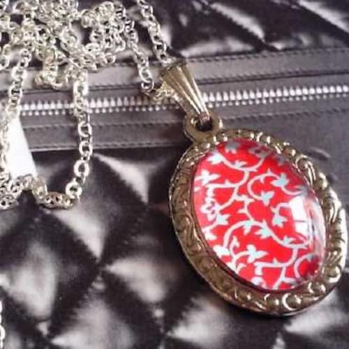 ペンダント２つ 即日発送］SV925 メビウスの輪 ペアネックレス【P029】 – Better