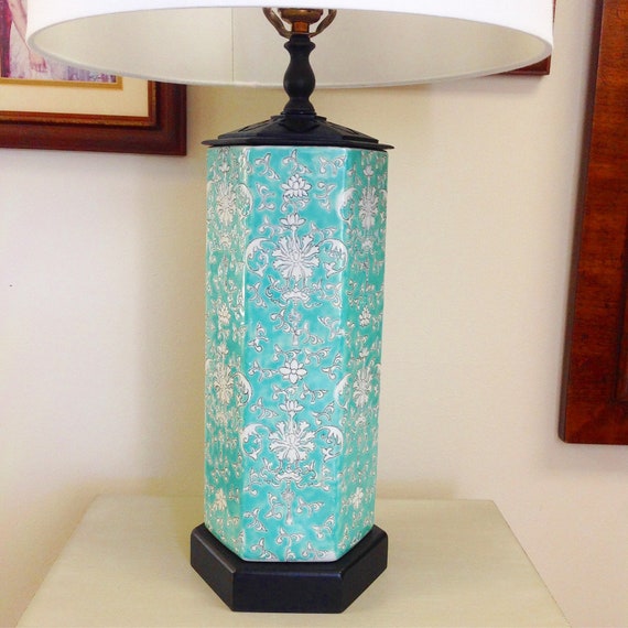 Asian Chinoiserie Table Lamp Green Metal Vintage Column Ceramic